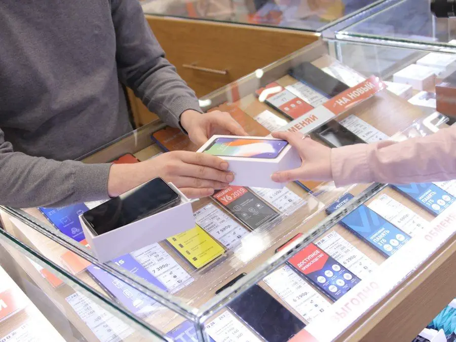 Mobile phone stores
